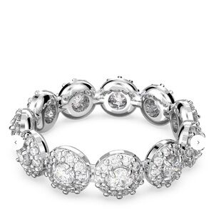 Swarovski Ring !! Size 50